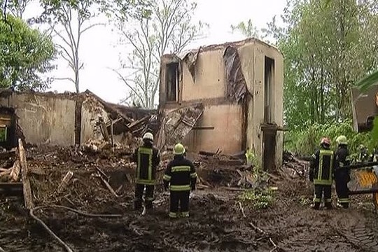 Iš V. Uspaskicho atimtą dvarą nusiaubė benamių sukeltas gaisras