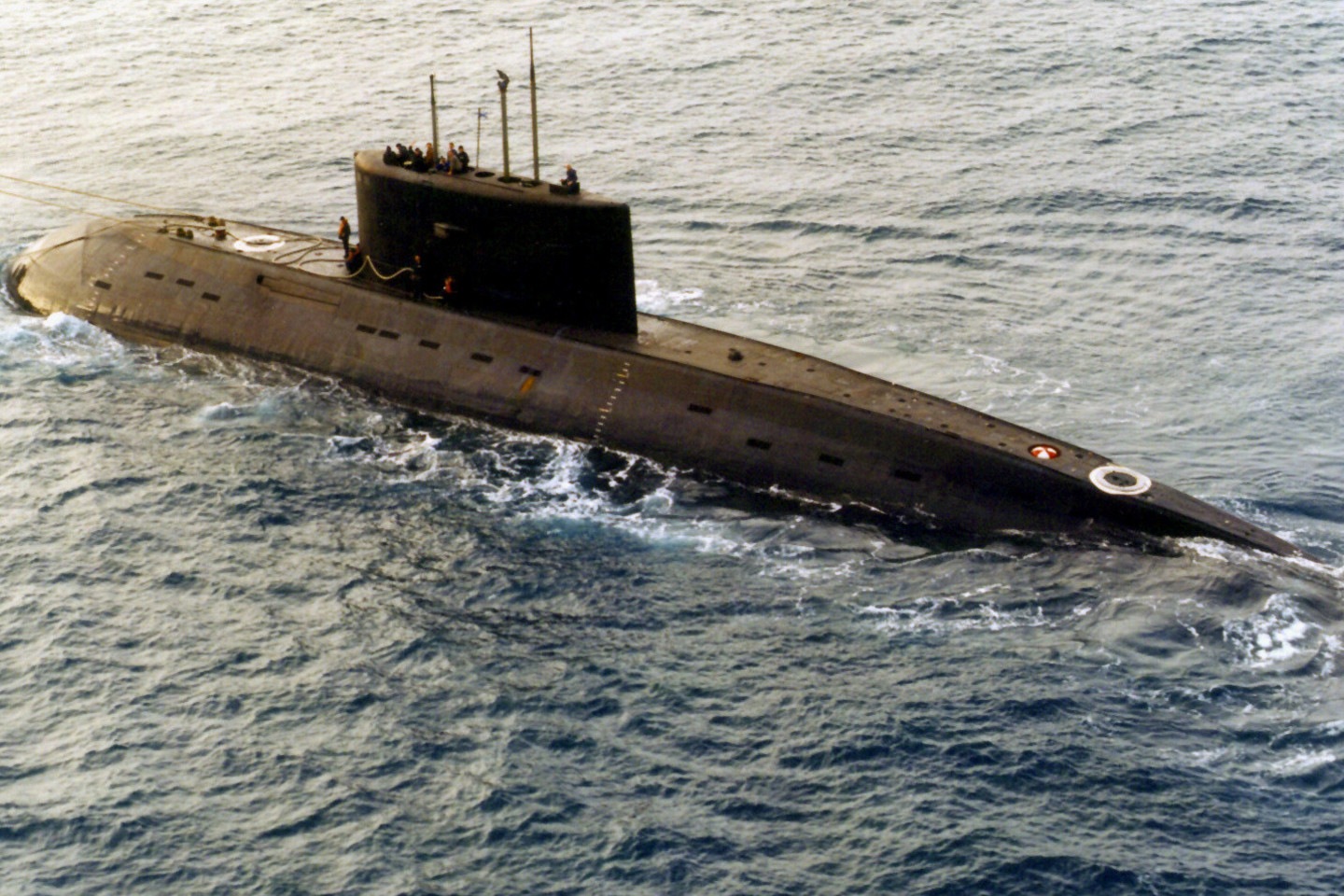 Pastebėtas Rusijos kariškių „Kilo“ klasės povandeninis laivas.<br>„Wikipedia“ nuotr.