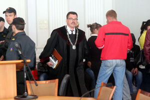 Į kalėjimą susiruošę Lapinų gaujos nariai grįžo namo