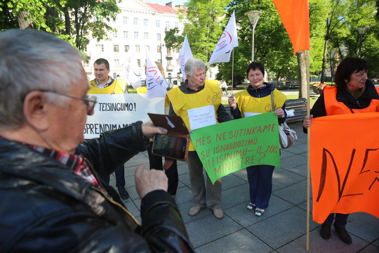 Profesinės sąjungos protestuoja ir dėl skubos, ir dėl darbuotojams nepalankių pakeitimų.<br>R.Danisevičiaus nuotr.