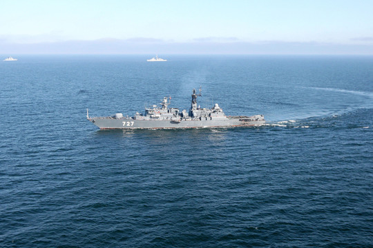 Prie Latvijos krantų vėl sukiojasi Rusijos kariniai laivai