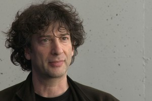 Dovana Tėvo dienos proga – N.Gaimano knyga „Pagaliau pienas“