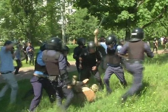 Kijevo gėjų eitynės baigėsi kraujo praliejimu