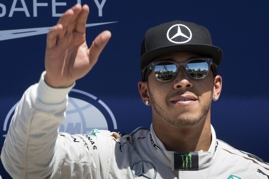 Po Monako L.Hamiltonas mėgins iš naujo: startuos pirmas Kanadoje