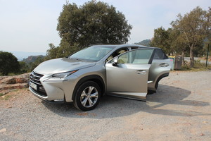 „Lexus NX 200t“ bandymas: japoniškas būdas padaryti viską kitaip