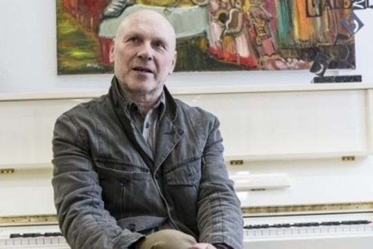 Moters tema S. Armono tapyboje – lyg noras gauti Nobelio premiją