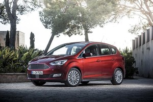 „Ford C-Max“ konkurentams gali pridaryti nemalonumų