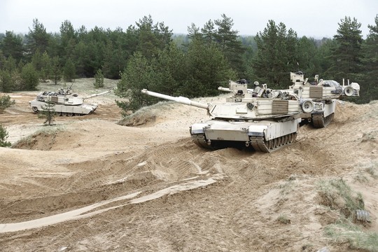 JAV planai siųsti Baltijos valstybėms ginklus įsiutino Kremlių