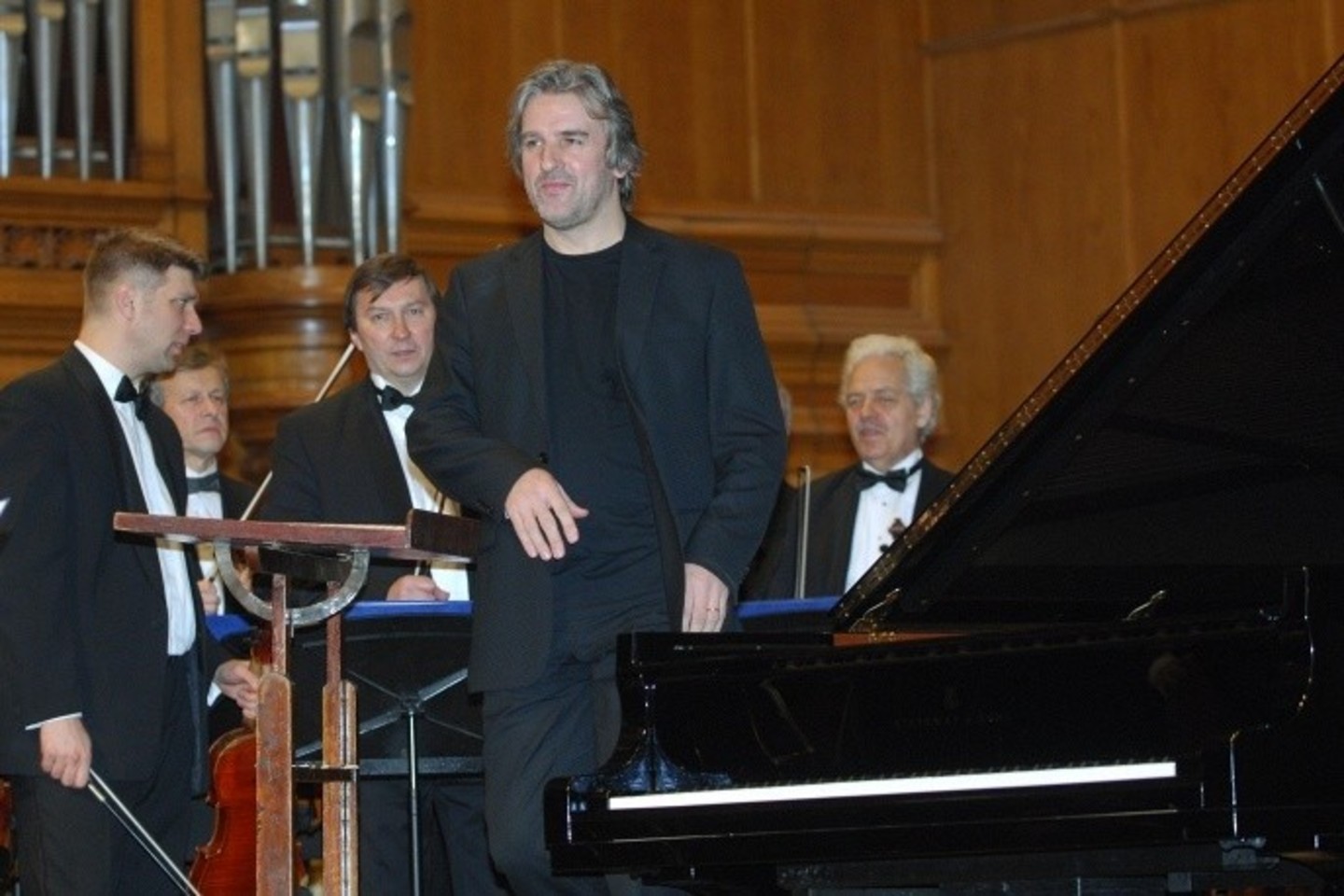 Britų pianistas B.Douglas pirmą kartą P.Čaikovskio konkurse dalyvavo 1982 m., tapo aštuntojo konkurso laureatu 1986 m.