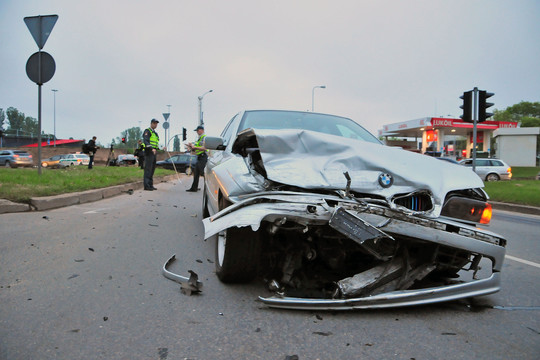 Nusprendė, kiek vairuotojai mokės už automobilių draudimą