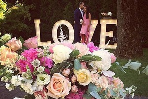 Dizainerė Julija Žižė surengė savo kūdikio laukimo vakarėlį