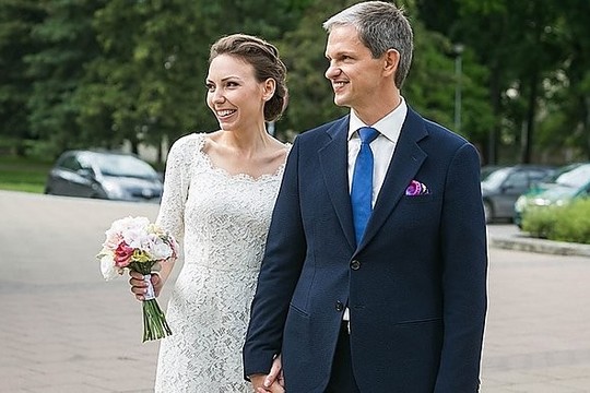 „Maxima“ savininkas N. Numavičius vedė ekonomistę K. Leontjevą