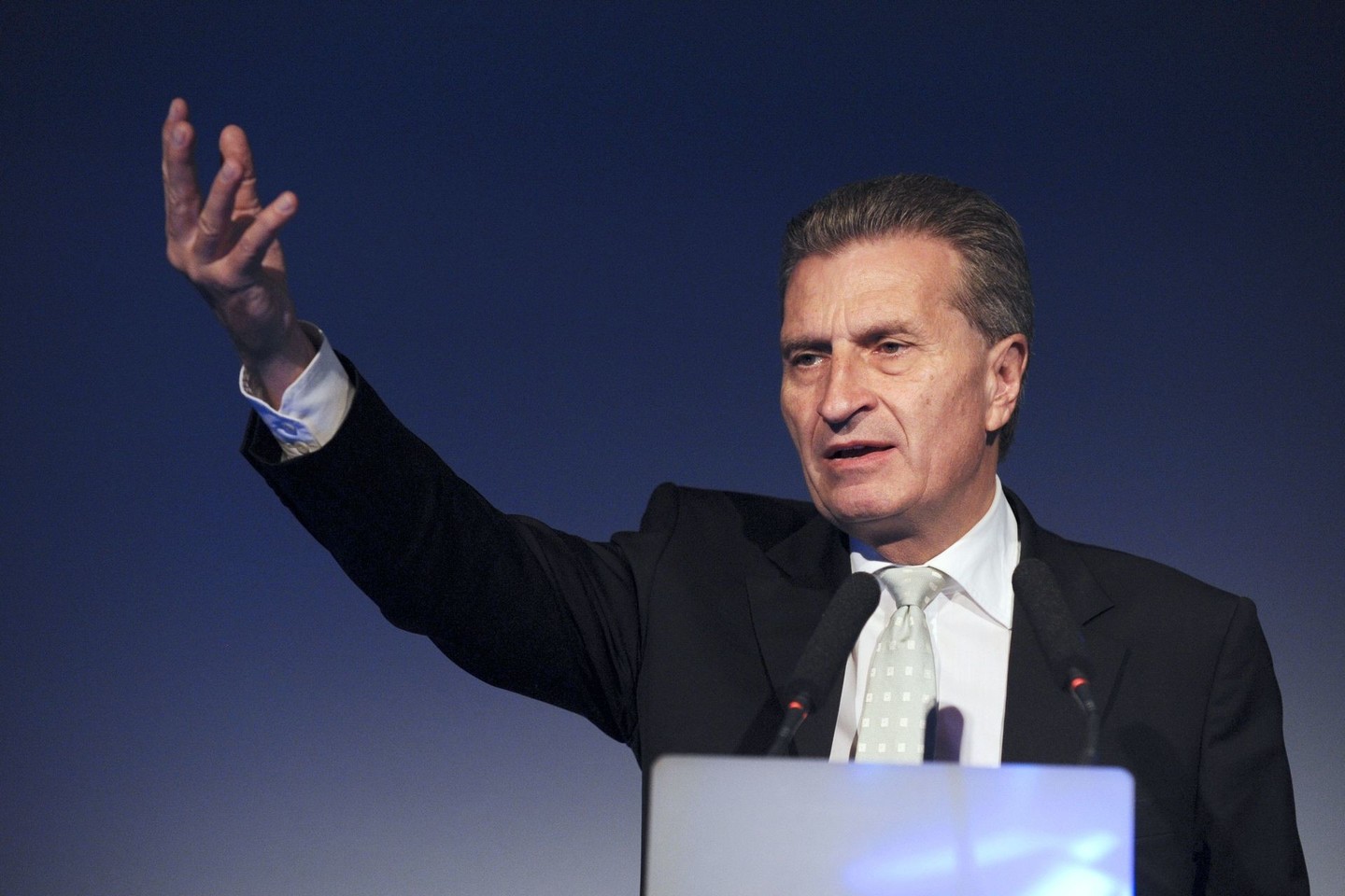Europos Komisijos narys G.Oettingeris.<br>AFP/Scanpix nuotr.