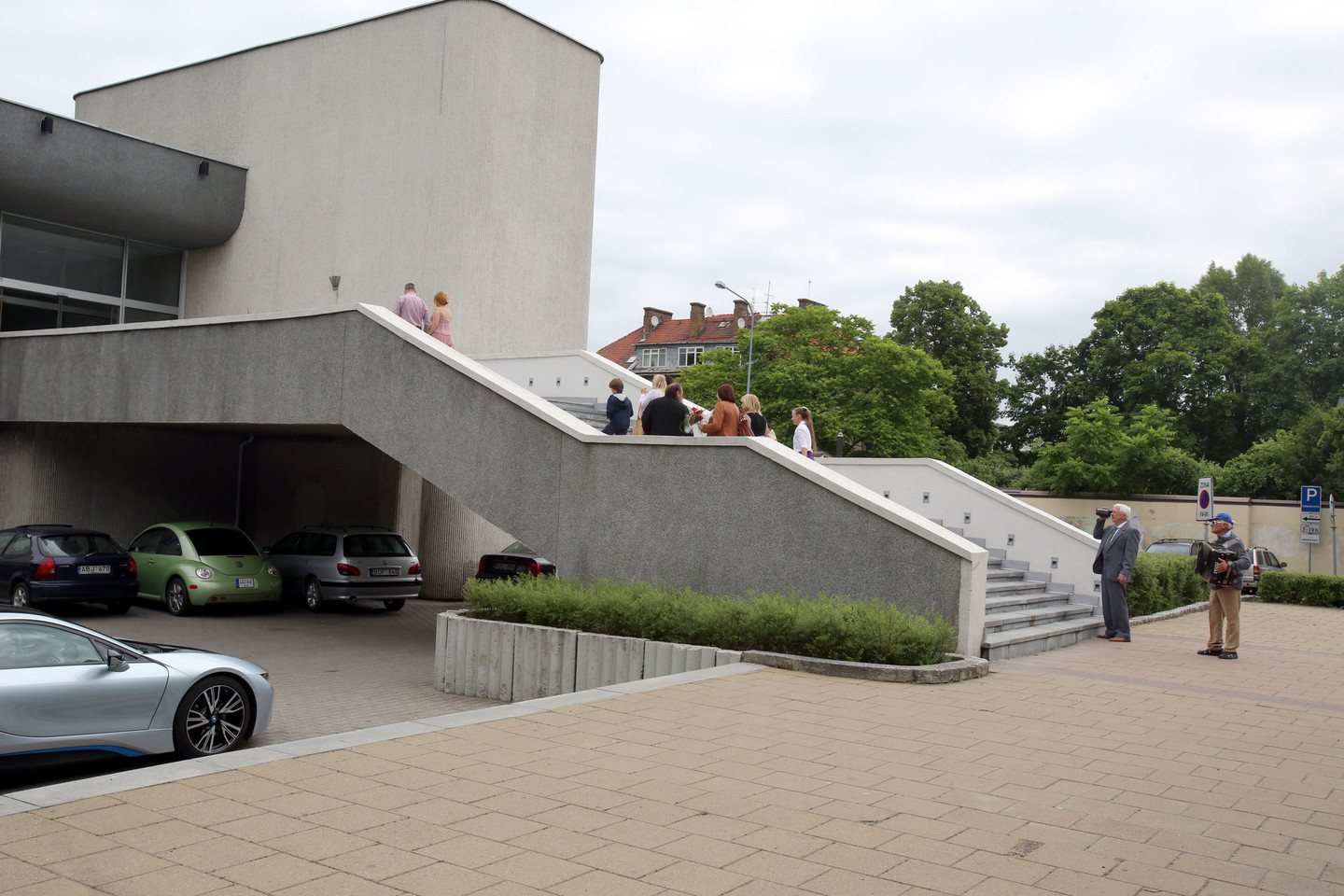 Vilniaus santuokų rūmai – sovietinės postmodernistinės architektūros pavyzdys.<br>R.Danisevičiaus nuotr.