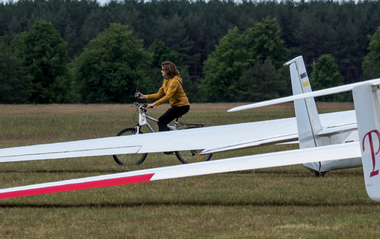 Vilniaus aeroklubą užvaldė sklandymo meistrai.<br>Vlado Ščiavinsko nuotr.
