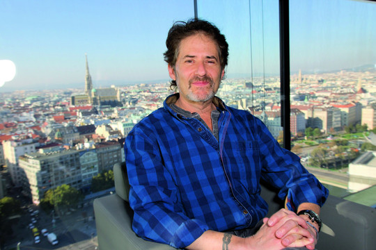 Žuvęs „Titaniko“ kompozitorius save vadindavo skraidymo fanatiku