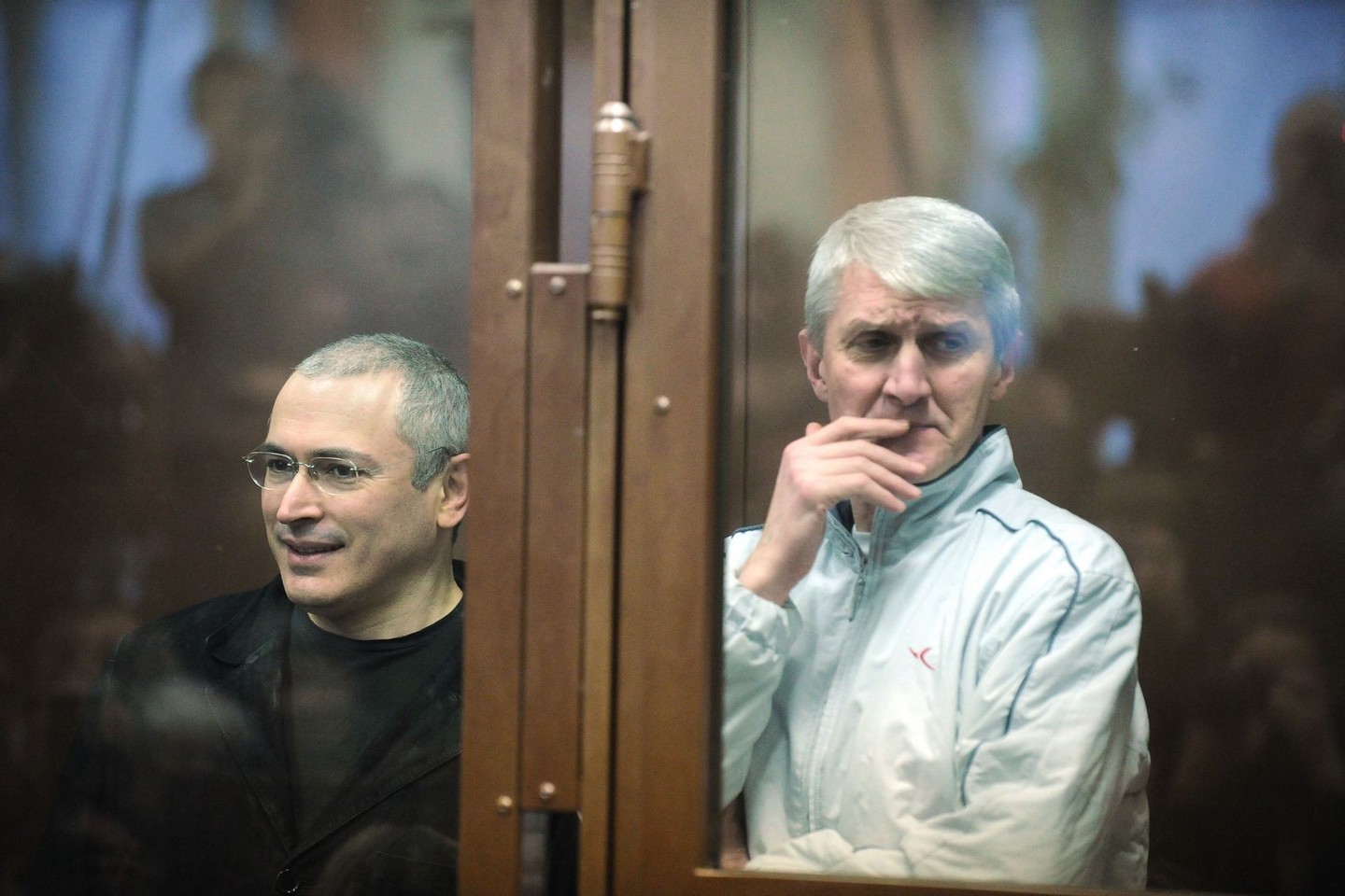 M.Chodorkovskis ir P.Lebedevas teisme.<br>T.Bauro nuotr.