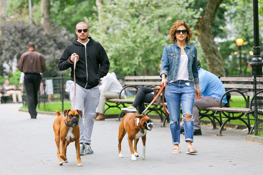 Be prabangaus įvaidžio Jennifer Lopez – neatpažįstama