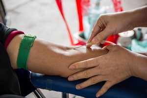 Infekcijomis užkrečiama perpilant kraują. Ar gali taip būti?