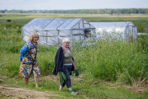Vienintelė Didžiasalio gyventojų pramoga – kelionė į šiltnamį