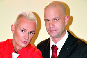 Vaikystėje motinos skriaustas gėjus atsiprašymą išpešė apgaule