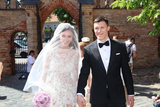 Krepšininkas Žygimantas Janavičius vedė modelį Laurą Juozaitytę