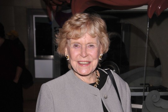 Mirė Michaelo Douglaso motina aktorė Diana Douglas