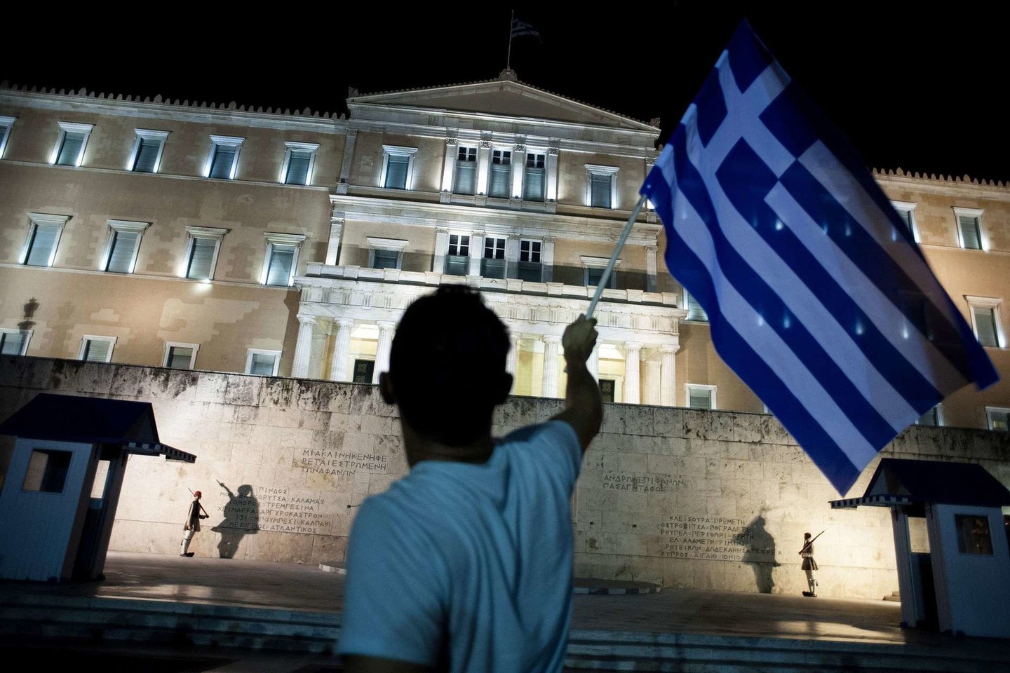 Analitikai spėja, kad graikai negaus geresnio pasiūlymo iš kreditorių, o tada apkaltins juos nesąžiningu elgesiu.<br>AFP/“Scanpix“ nuotr.