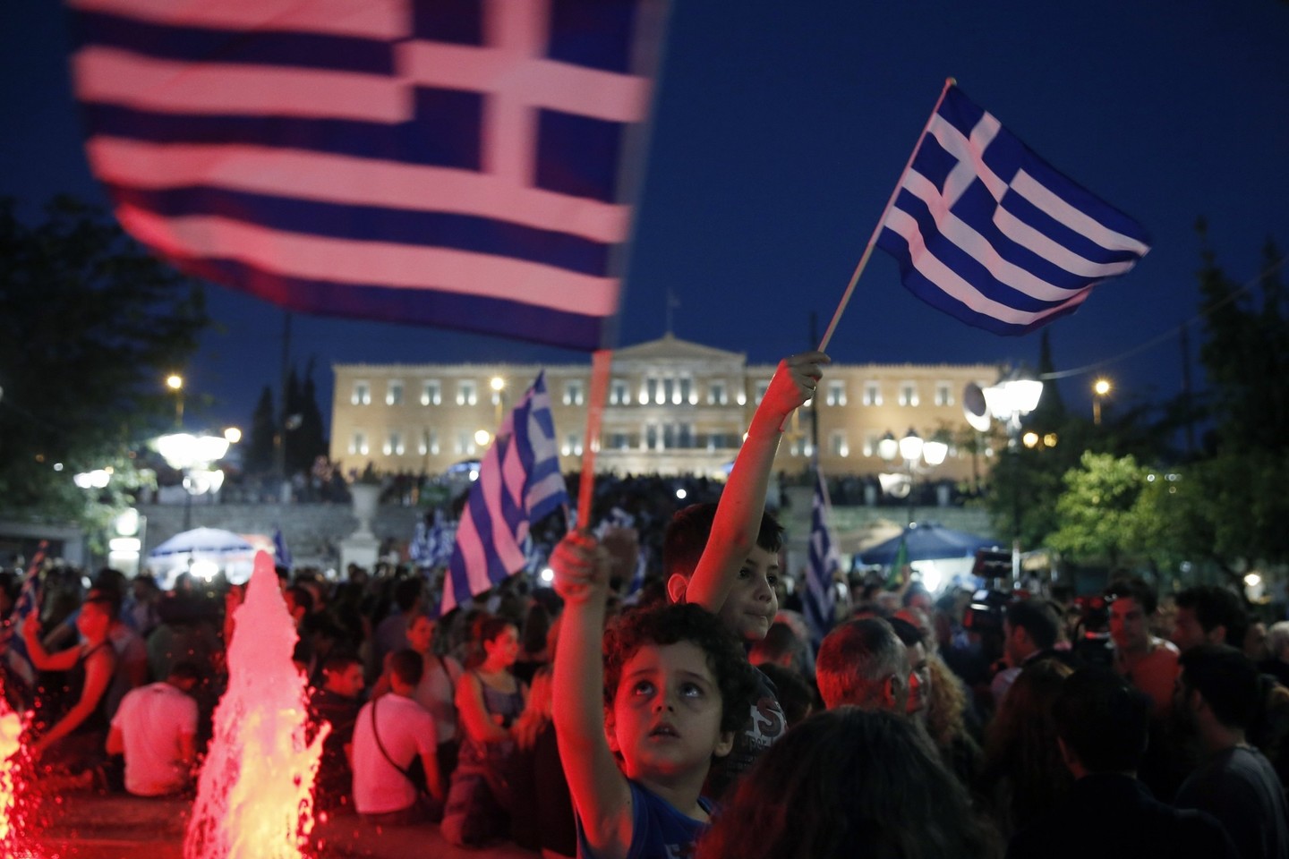 Graikija švenčia, o Europos šalys gūžčioja pečiais.<br>AP nuotr.