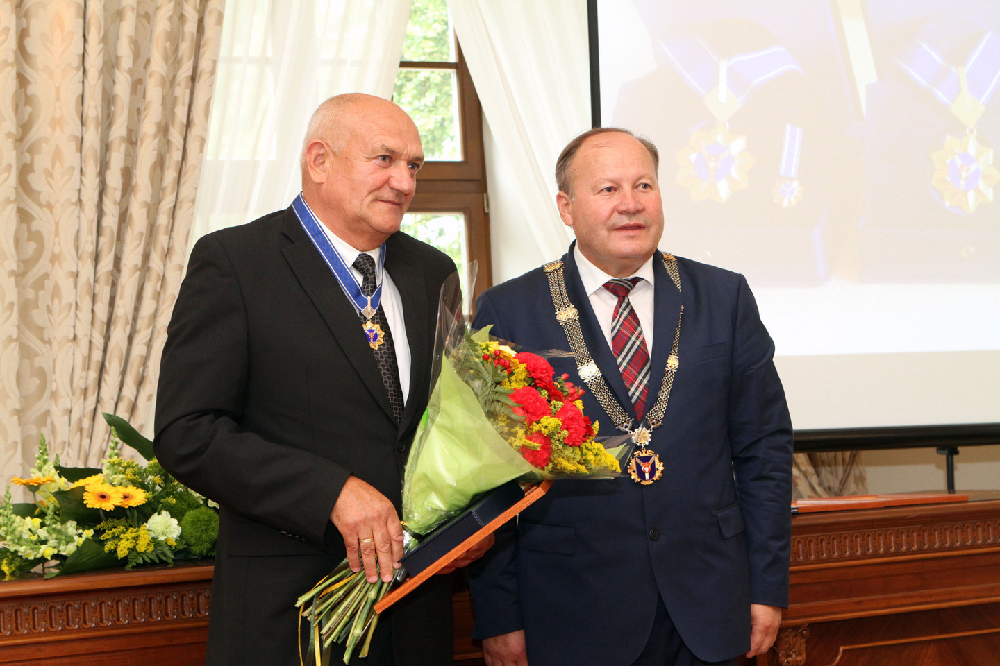 V.Žmuidzinavičius ir V.Makūnas (dešinėje).<br>M.Patašiaus nuotr.