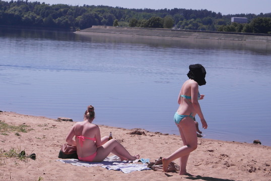 Kauniečiai paplūdimiuose laiką leido skirtingai.<br>L.Jačiauskaitės nuotr.