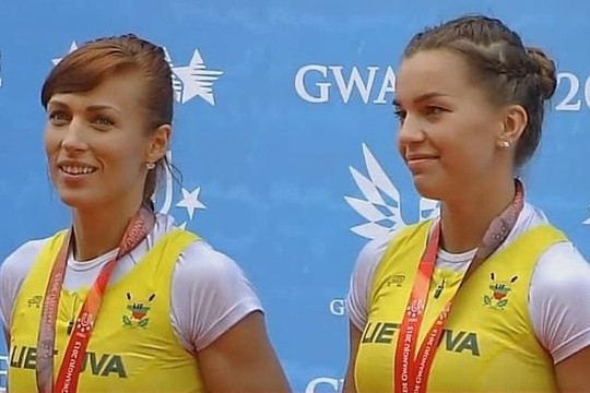 Irkluotojai Universiados medalius sėmė skolintomis valtimis