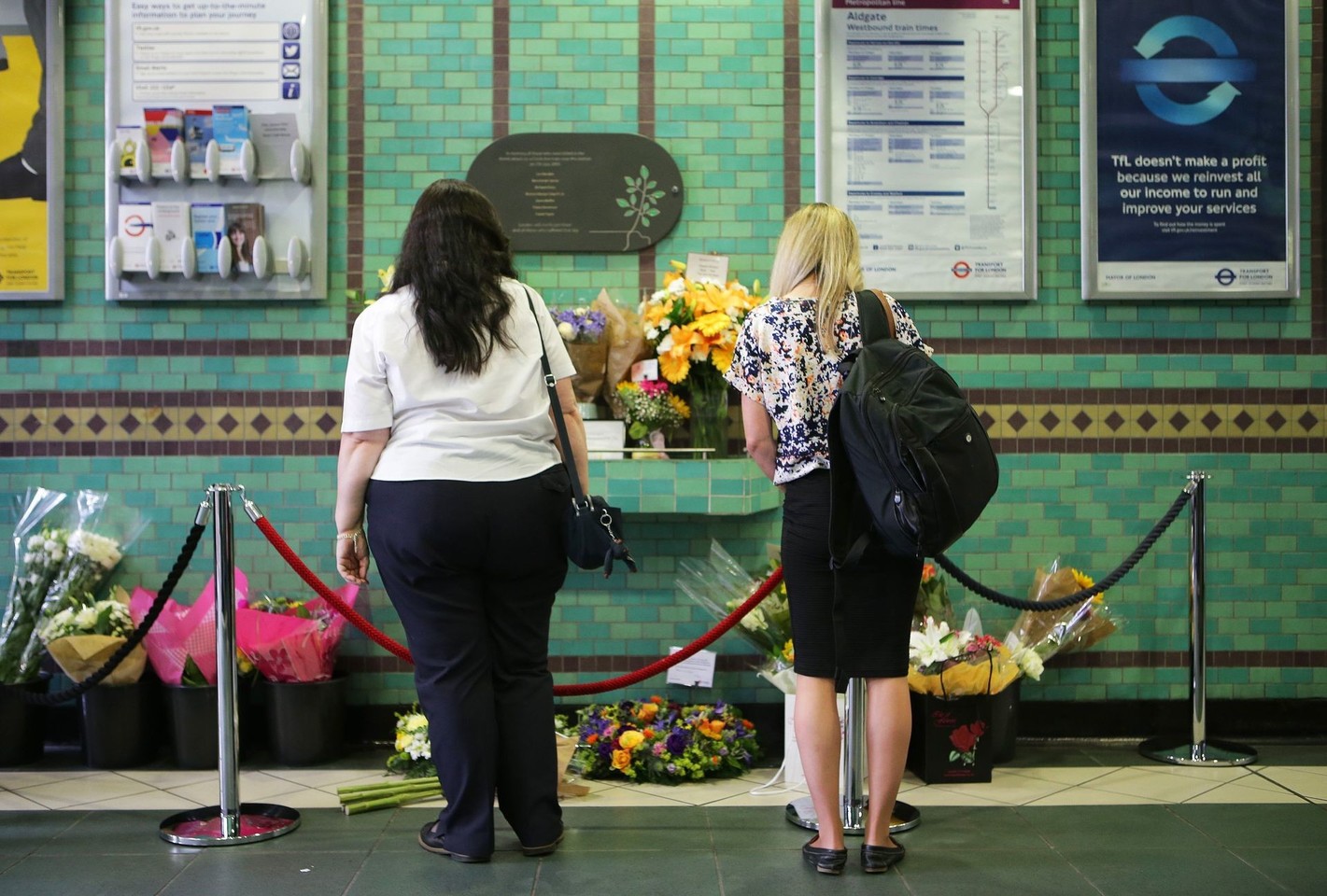 Britai paminėjo Londono sprogdinimų metines.<br>AP nuotr.