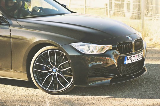 Gatvėse lenktyniavę kauniečiai rado naują pasilinksminimo būdą