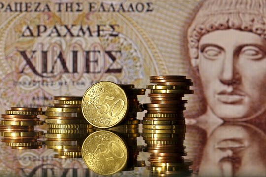 Grynųjų pinigų Graikijoje pristigs po poros dienų