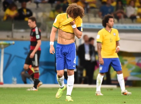 Brazilų reakcija į skaudžiausią istorijoje pralaimėjimą.<br>AFP/Scanpix nuotr.