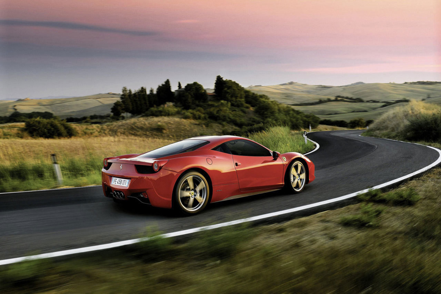 „Ferrari 458 Italia“ – vienas iš geidžiamiausių šiuolaikinių „Ferrari“.<br>Gamintojo nuotr.