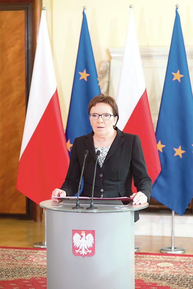 Pas premjerę E.Kopacz ėmė braukti pagalbos prašantys miestų merai.