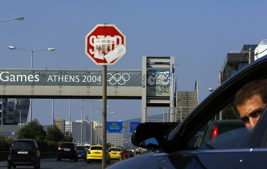 Atėnų olimpiados sporto objektai – itin blogos būklės ir nenaudojami.<br>APF nuotr.