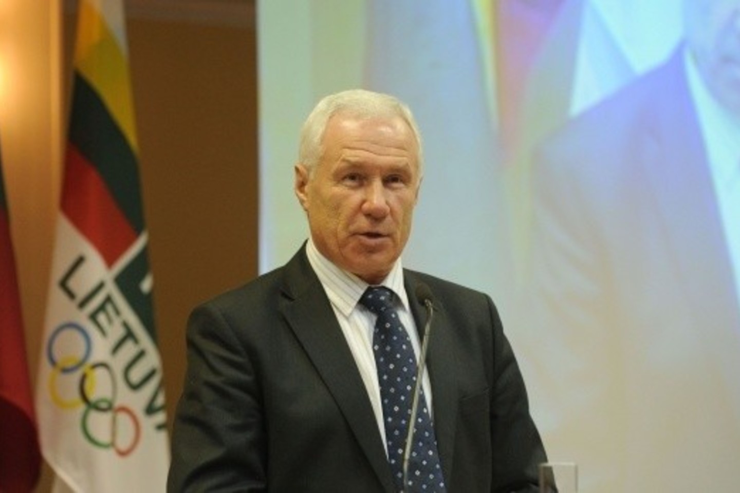B.Vasiliauskas traukiasi iš LTOK viceprezidento posto.