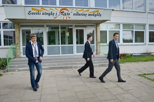 Abiturientų žinių tikrintojai ėmė taikyti naują metodiką