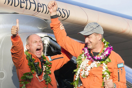 Priverstinė „Solar Impulse 2“ viešnagė Havajuose užsitęs