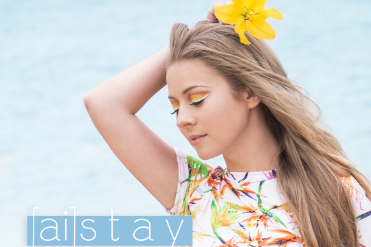 Aistė Tomkevičiūtė pristatė dainą besimėgaujantiems gyvenimu