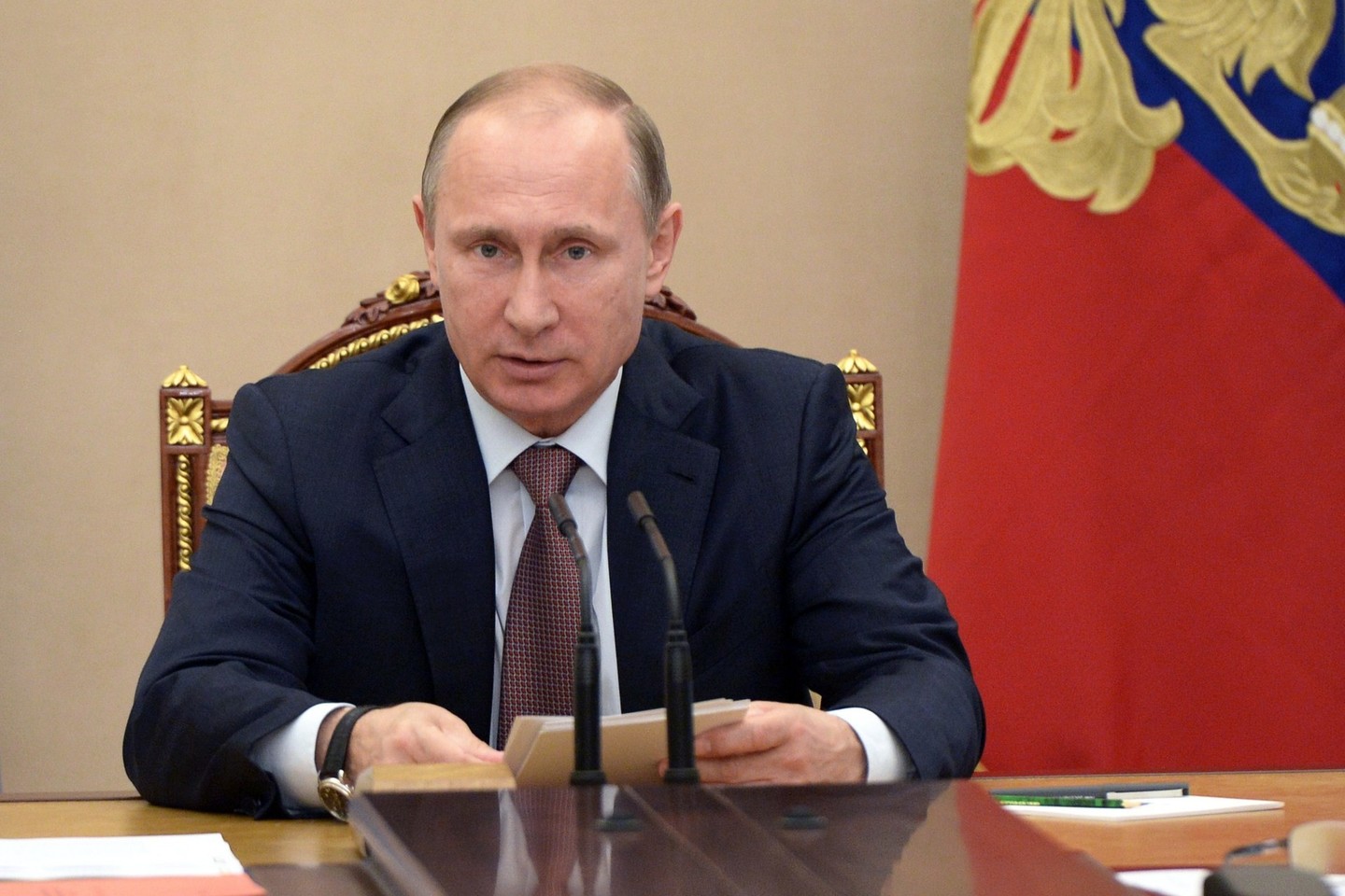 Analitikai mano, kad V.Putinas Rusijoje puikiai atlieka monarcho vaidmenį.<br>AFP/Scanpix nuotr.
