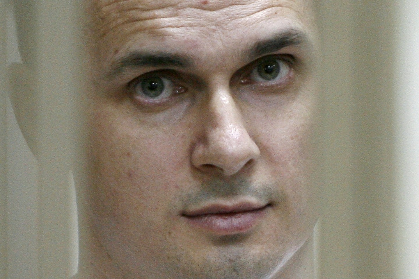 Žymus režisierius buvo apkaltintas ne vienu su terorizmu susijusiu nusikaltimu.