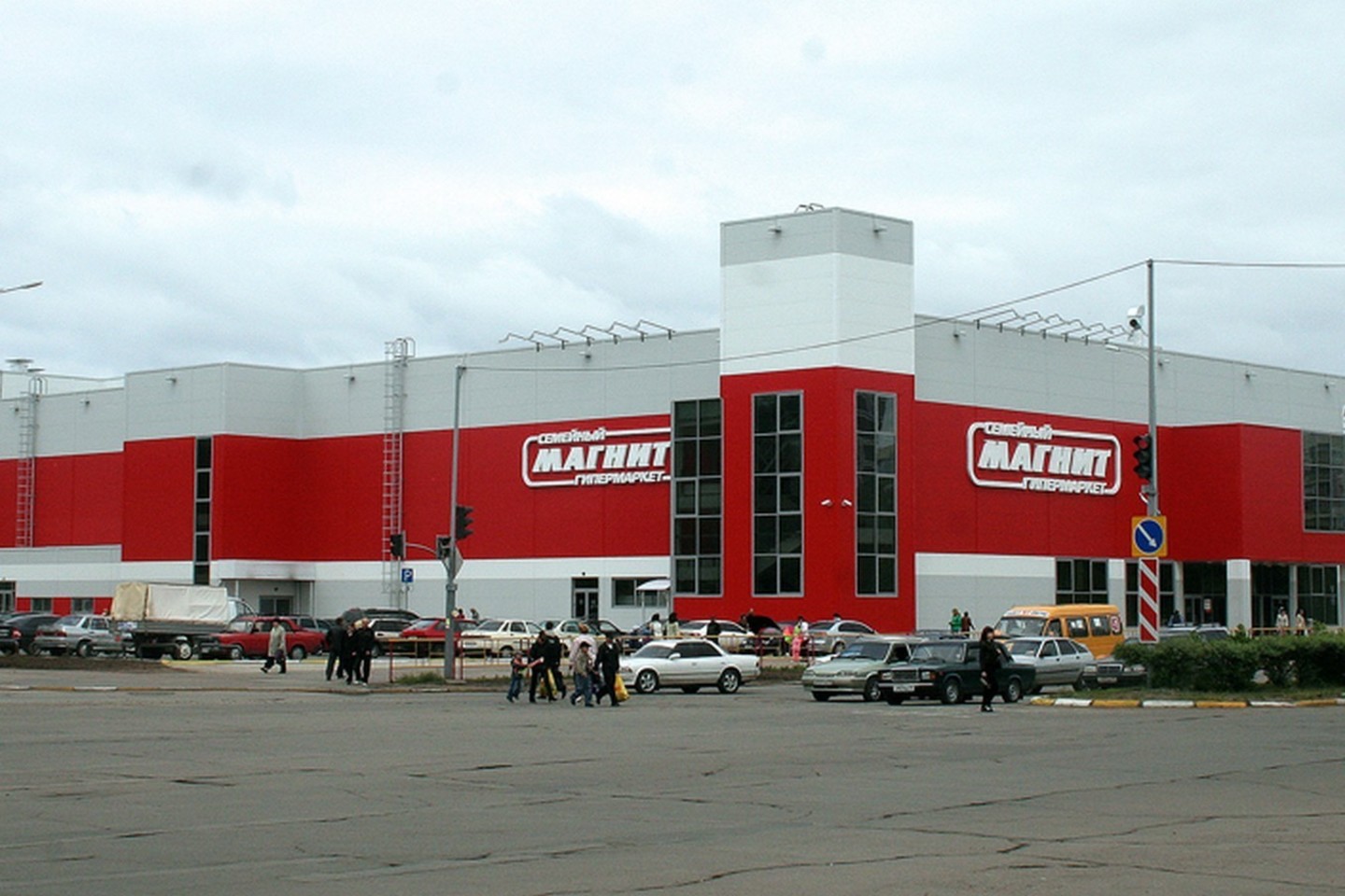 „Magnit“ vadovai įrodė, kad uždraustas tik prekių importas, o ne prekyba.