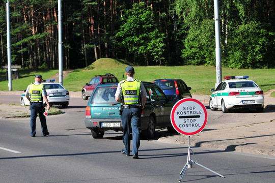 Trečdalis savanorių galėjo netekti techninės apžiūros
