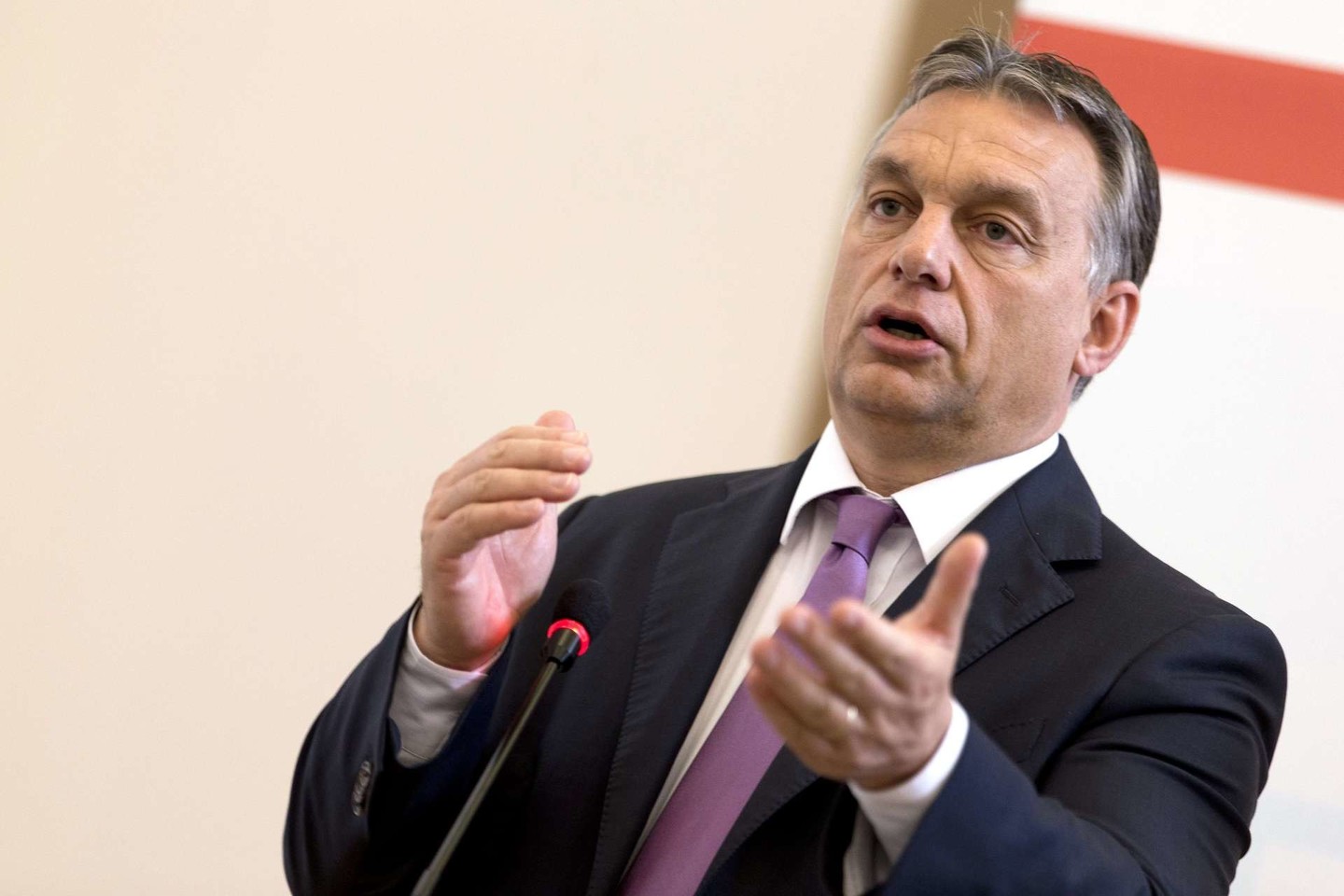 Ministras pirmininkas sakė, jog teroristus atskirti nuo milžiniškos minios migrantų yra tiesiog per sunku.