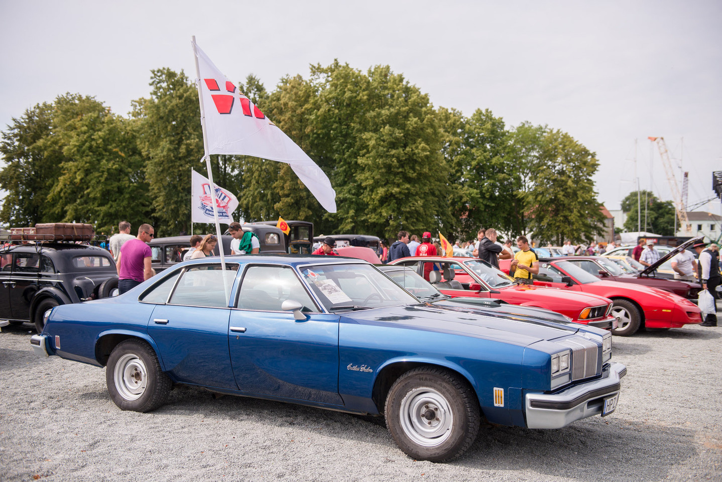 Klaipėdoje Jūros šventės metu surengto senovinių automobilių parado akimirkos.<br>J.Stacevičiaus nuotr.