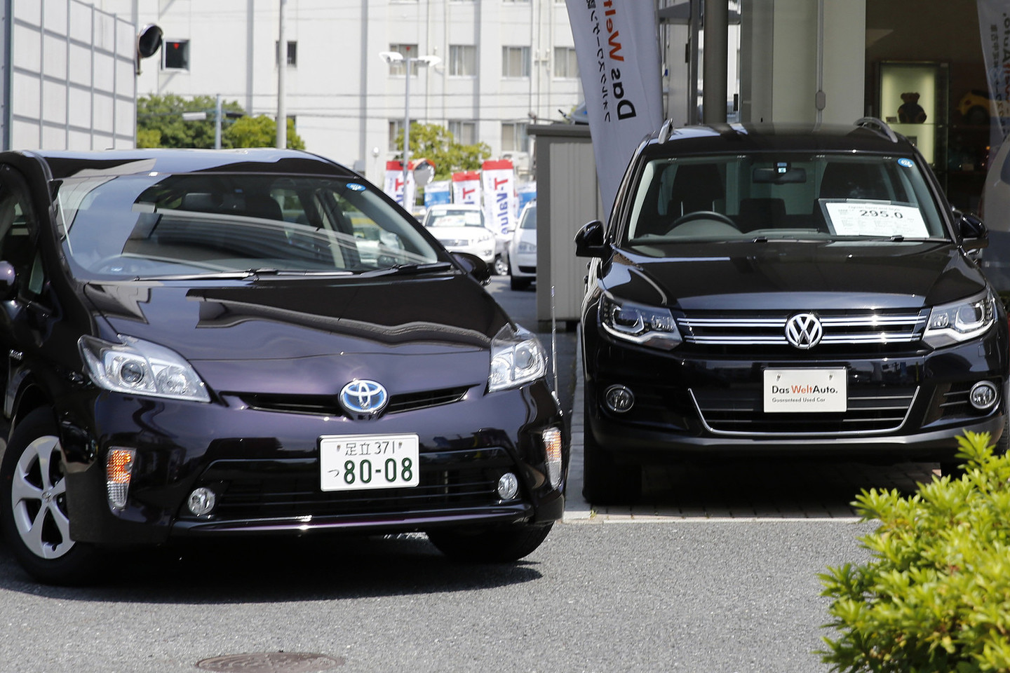 „Volkswagen“ pirmą kartą aplenkė „Toyota“ pagal aprduotus naujus automobilius.
